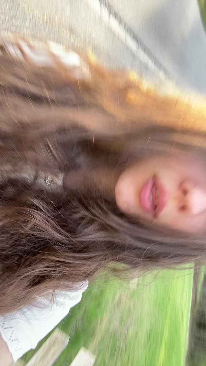 @♱