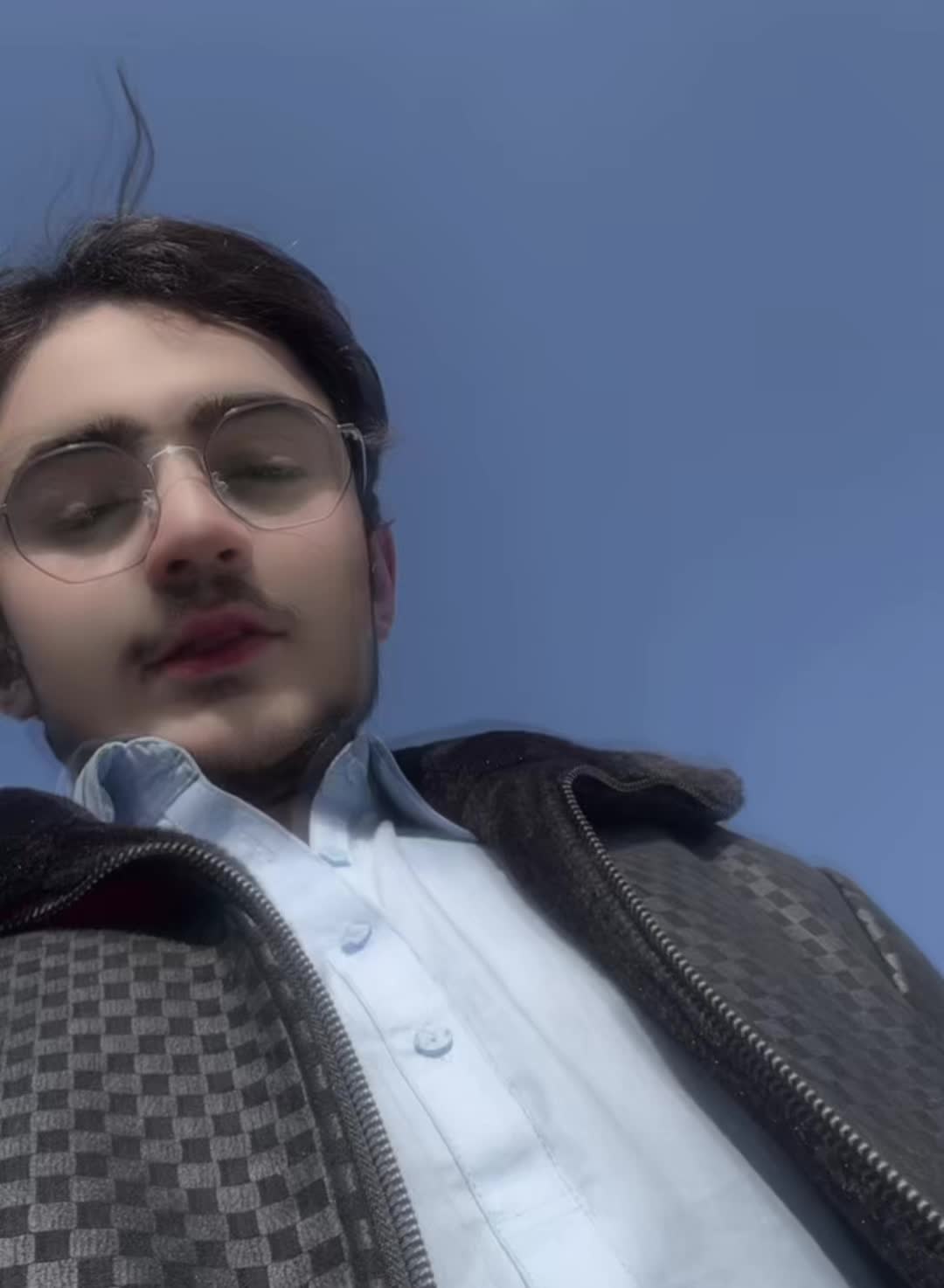 @𝐄 𝐆 𝐎