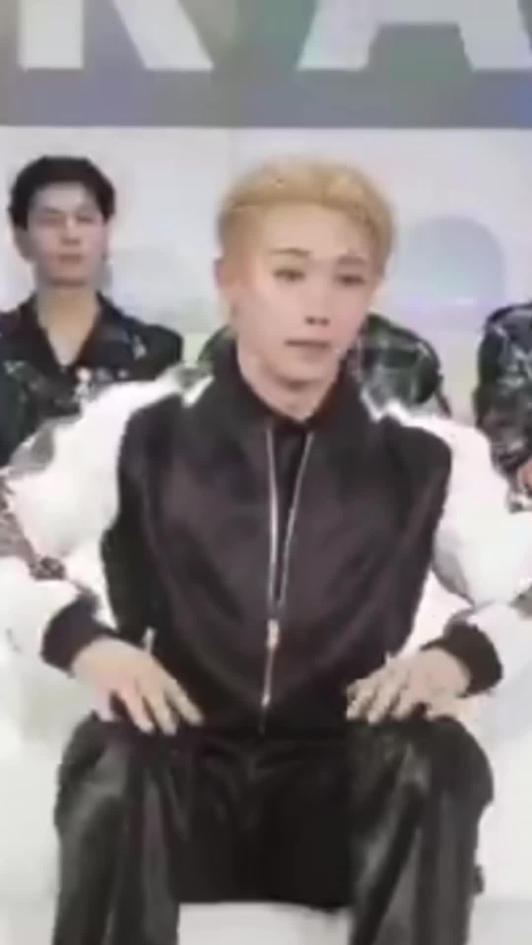@kpop_wenee