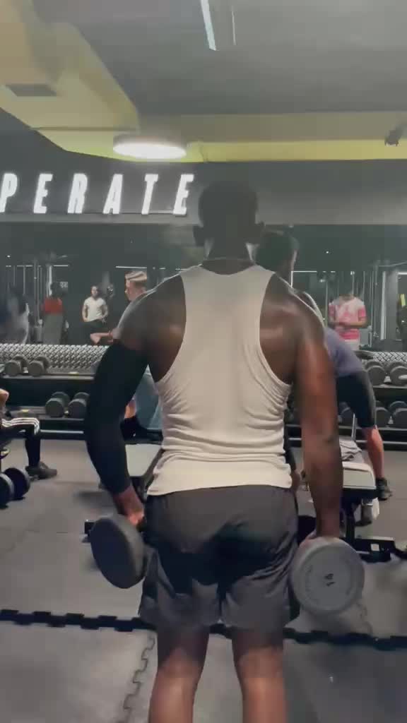 @ele_❤🇸🇳