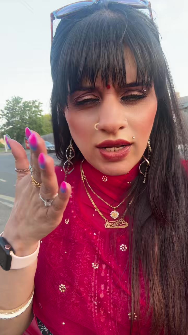 @ⁱᵐ͟͟͞͞☞🇬🇧𝕌𝕂 𝕊𝕙𝕖𝕣𝕟𝕚🐅