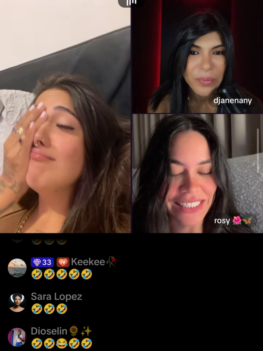 @TeamRosmi🧸🌺WHY NOT?✨