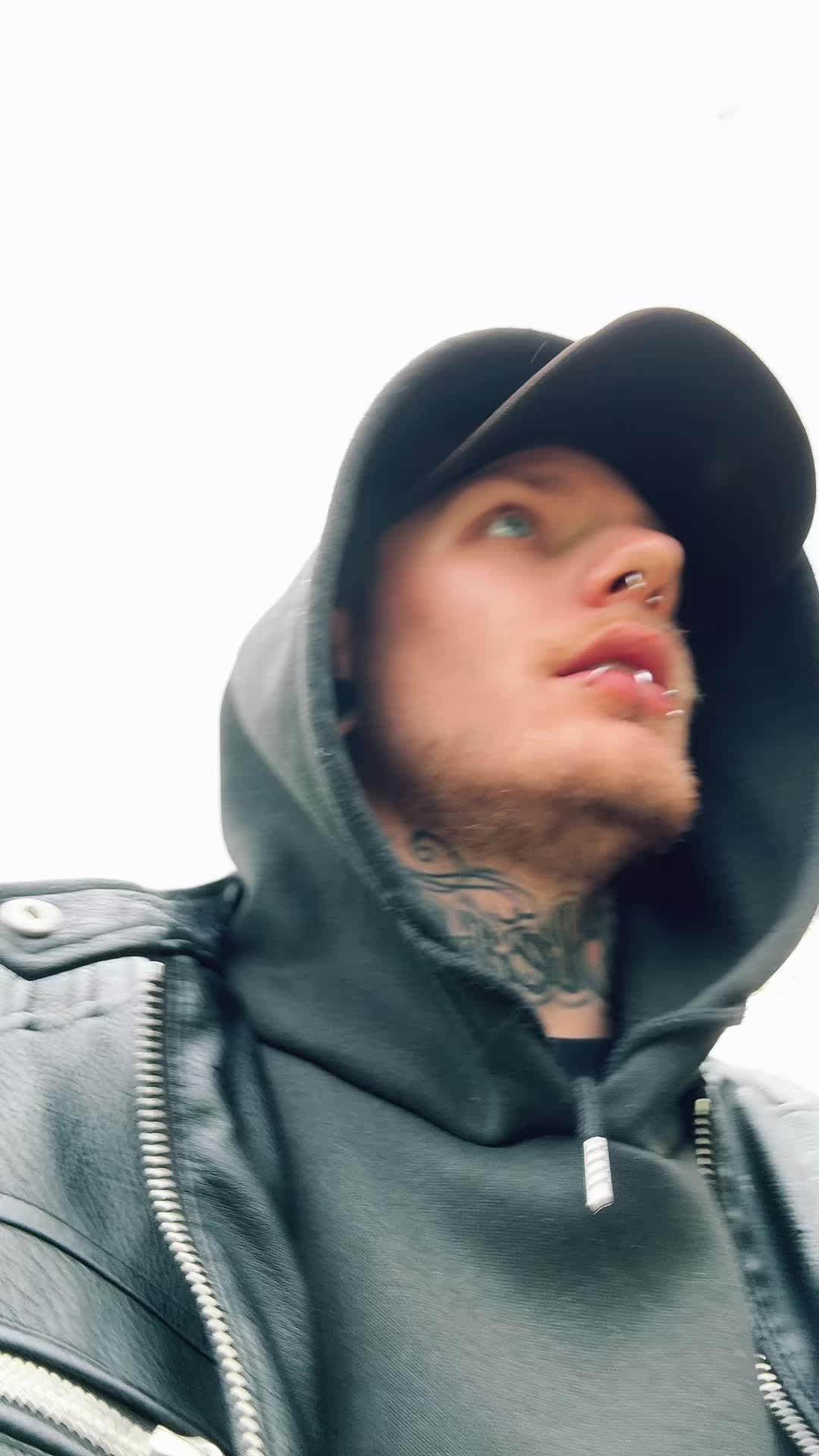 @Mischa✝️