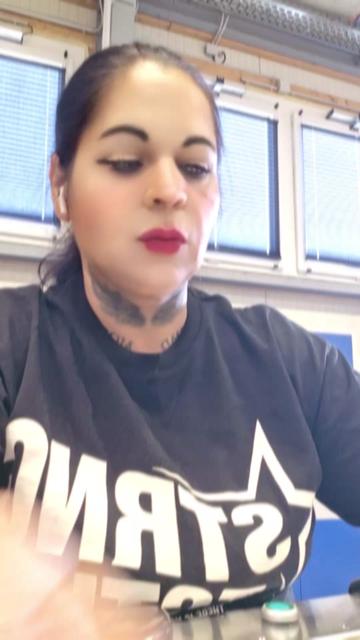 @Dana daniela 🖤🖤🖤🖤💯