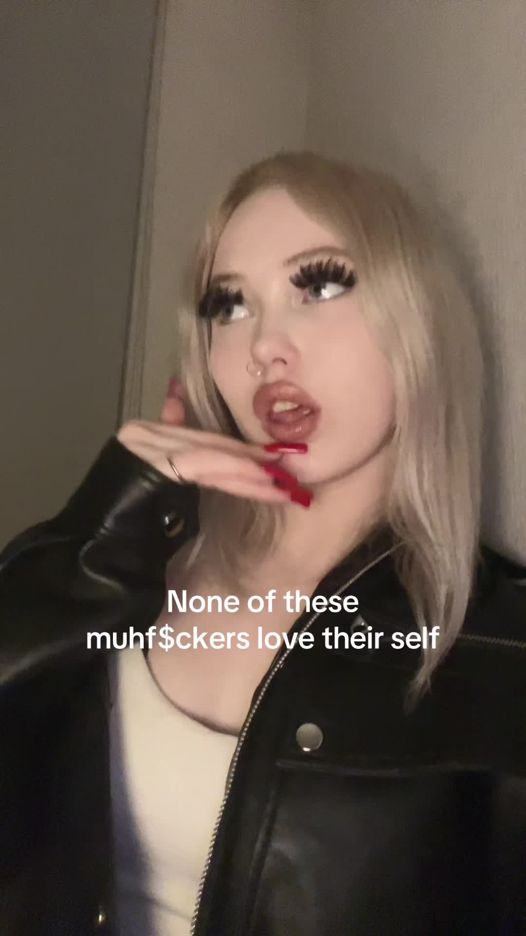 @🧛🏻
