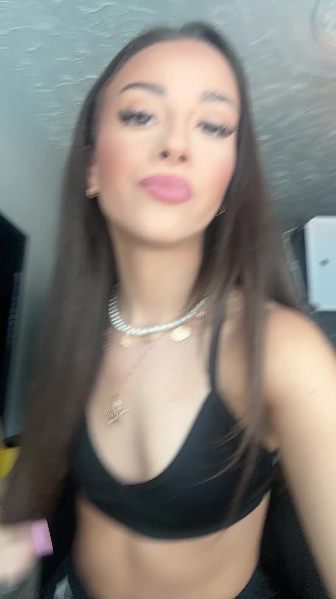 @caitlynh_