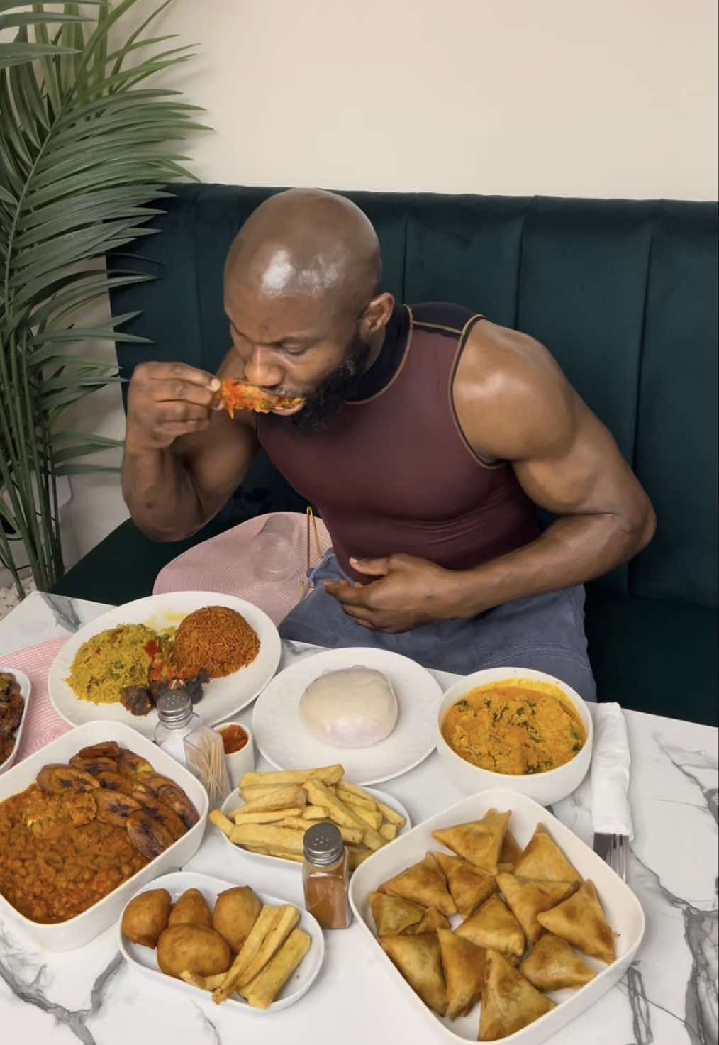 @I can&rsquo;t stop eating & dancing