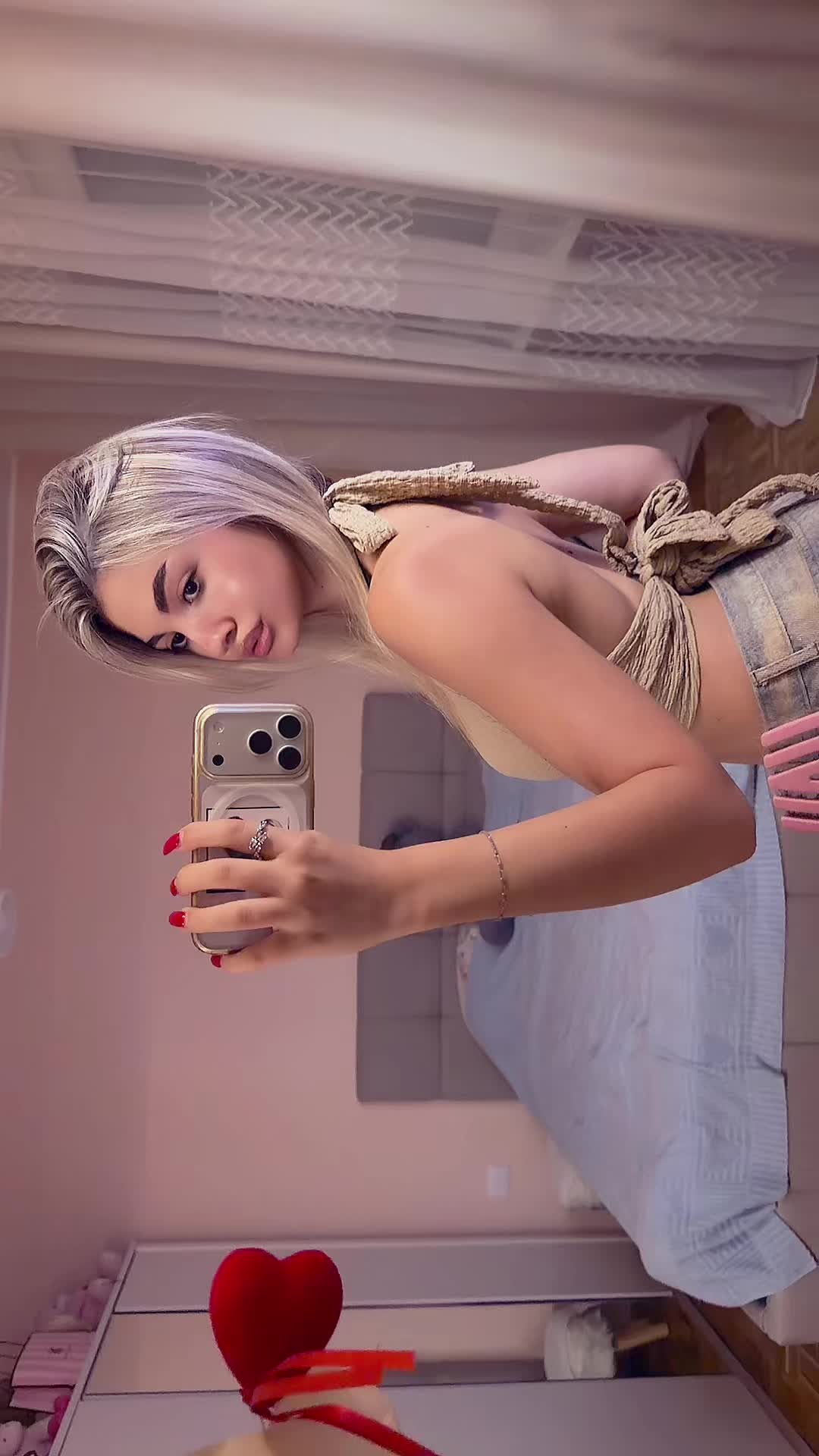 @Ina🦋