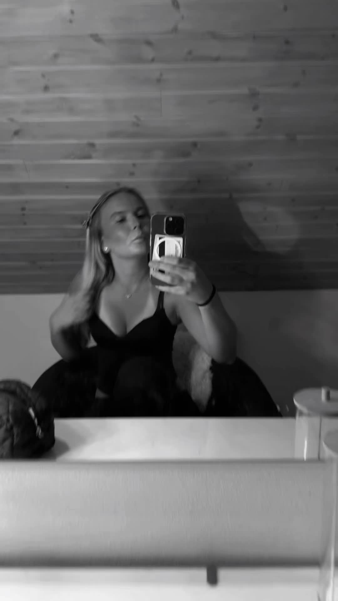 @Evelinaaa🎀