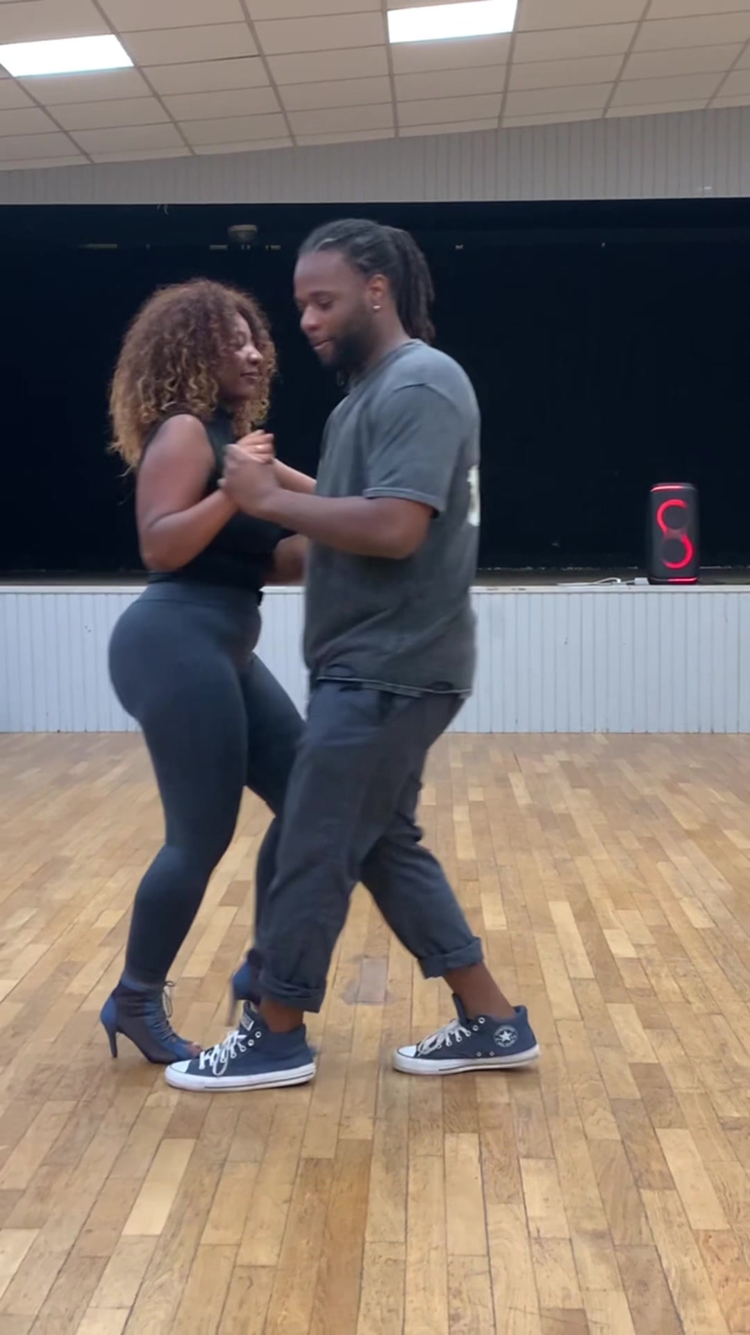 @Anne-So Kizomba 🇷🇪