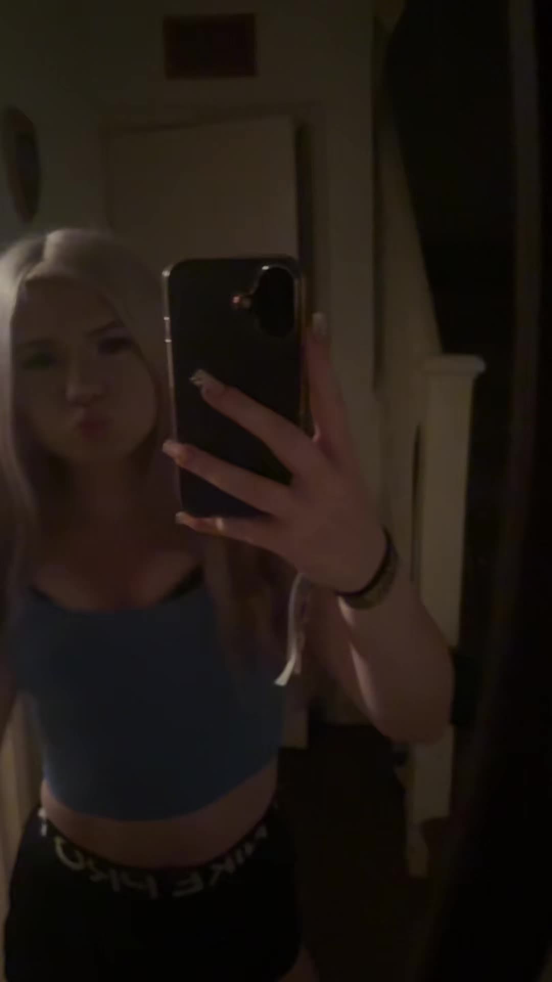 @𝐹𝓇𝑒𝓎ꨄ︎