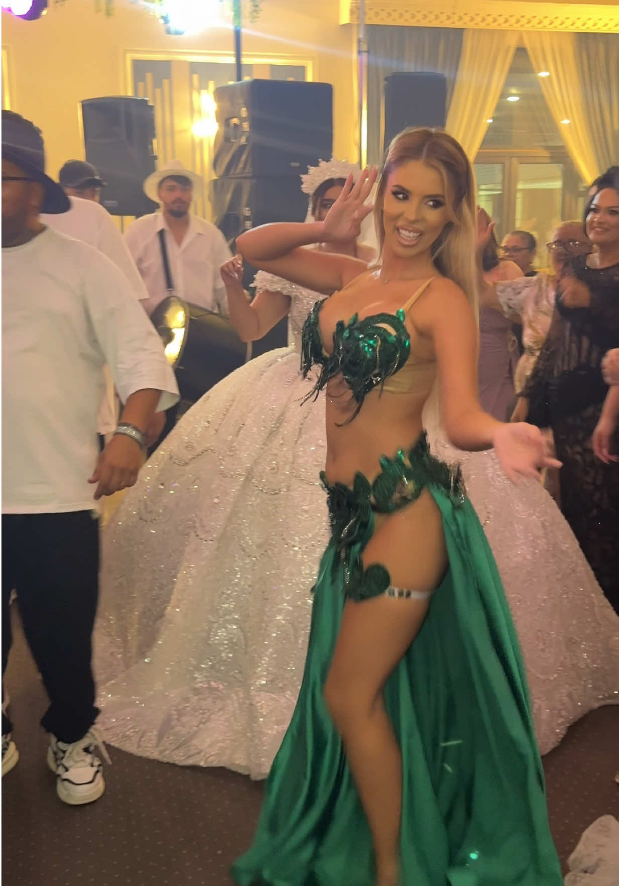@Bianca Gabriela | Bellydance