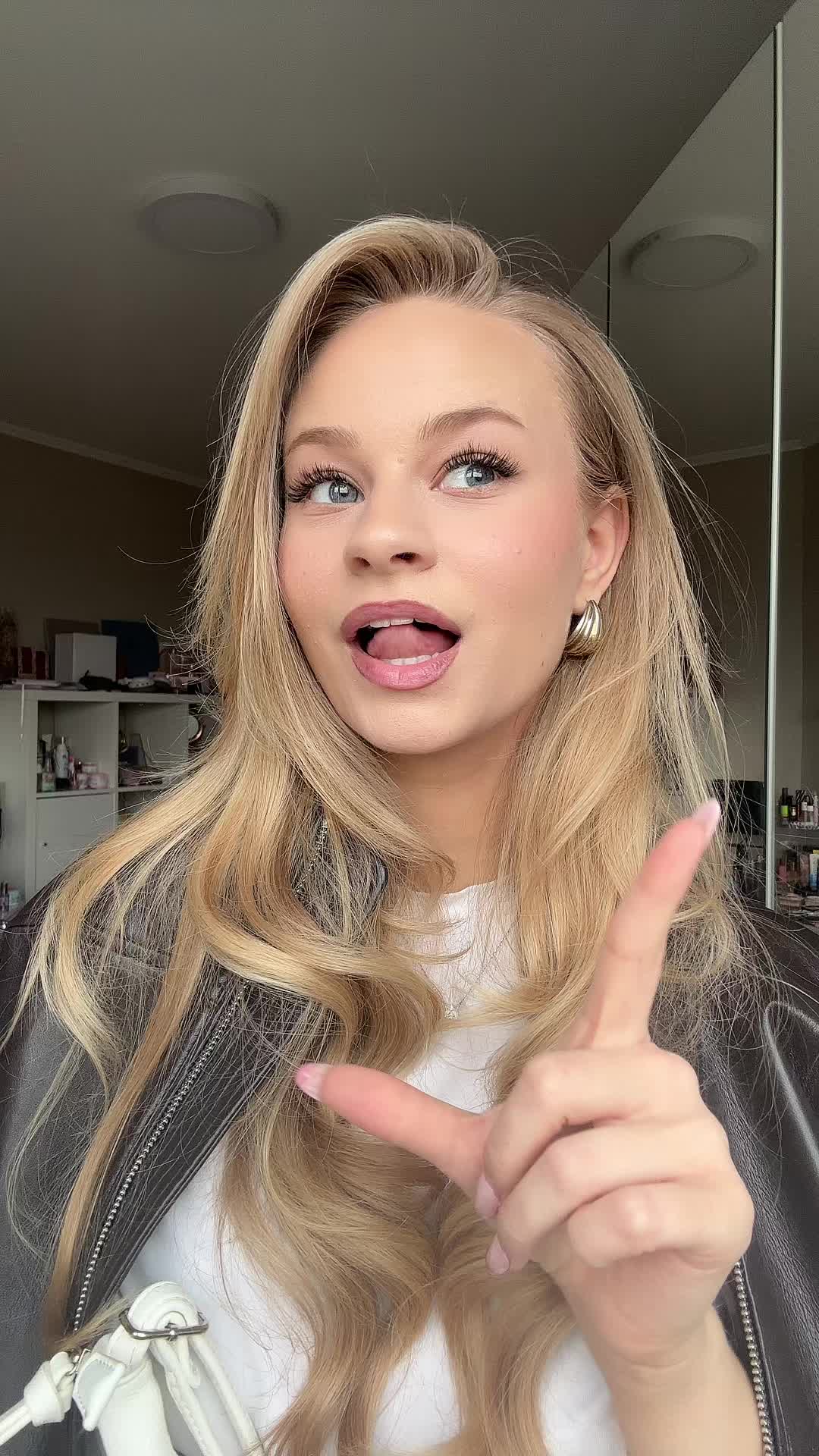 @MM.Mia