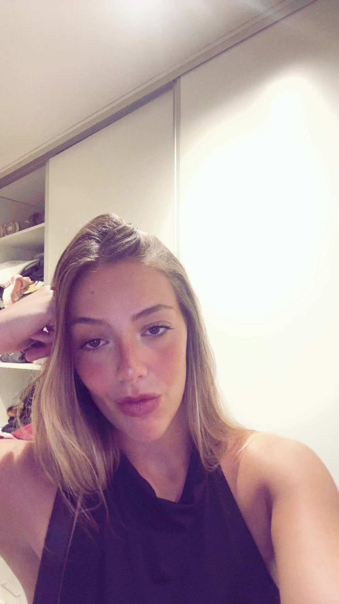@renataserettii