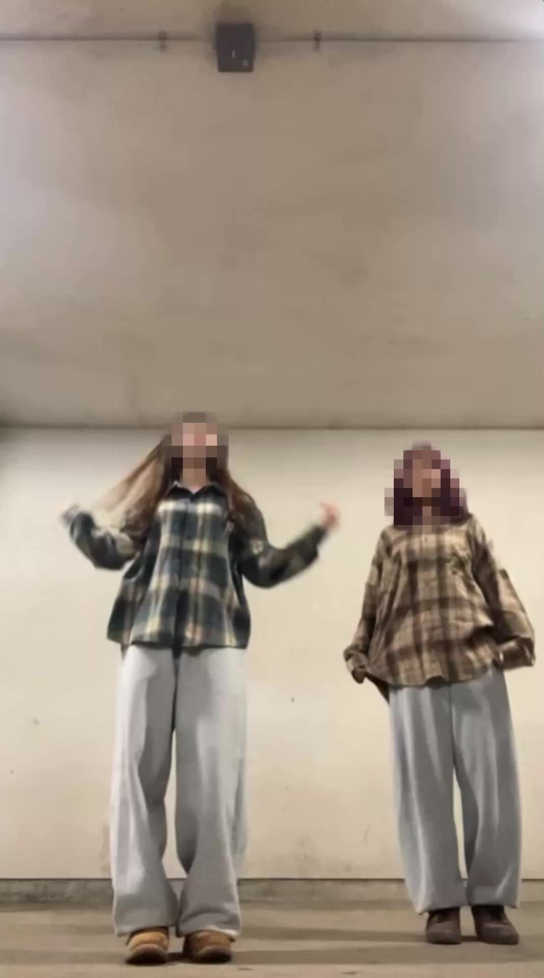 @❤︎