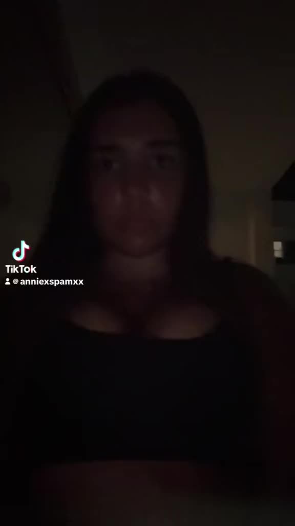 @anniexspamxx