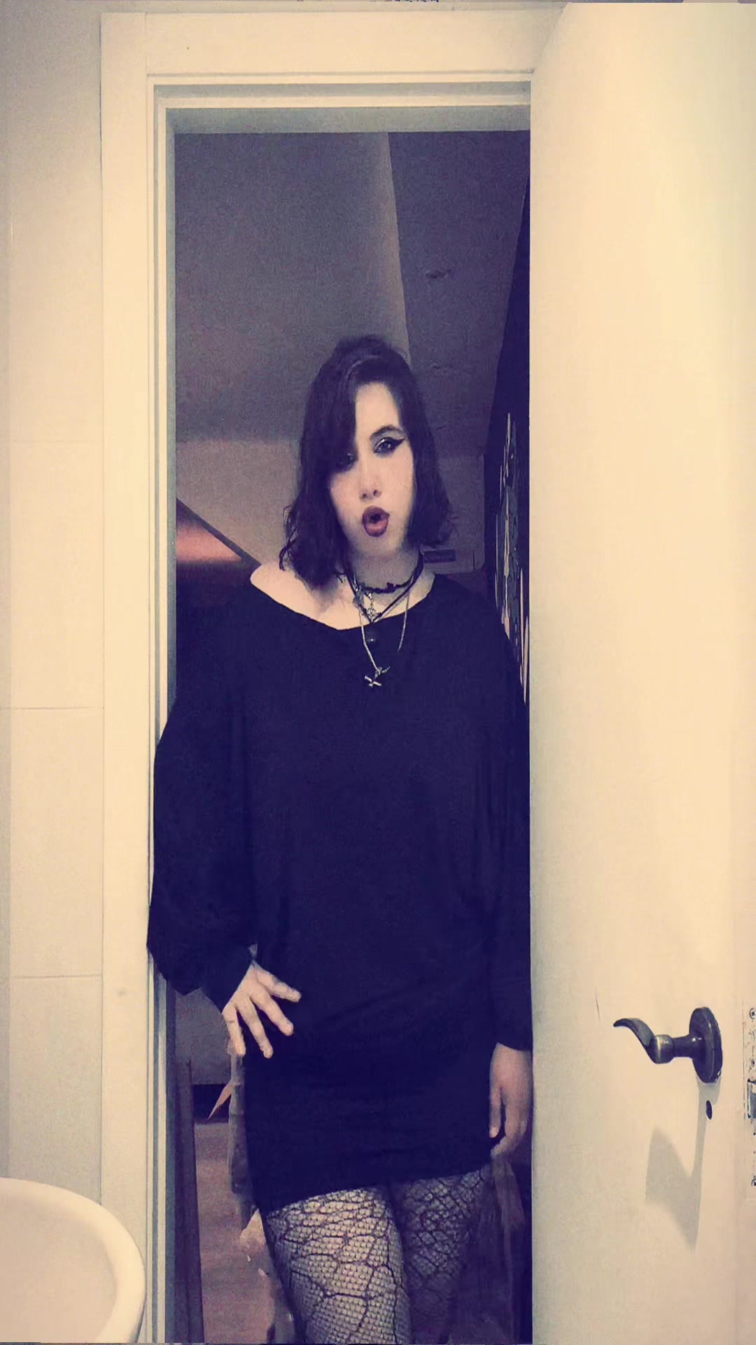 @cannibalsnail(benee’s version)