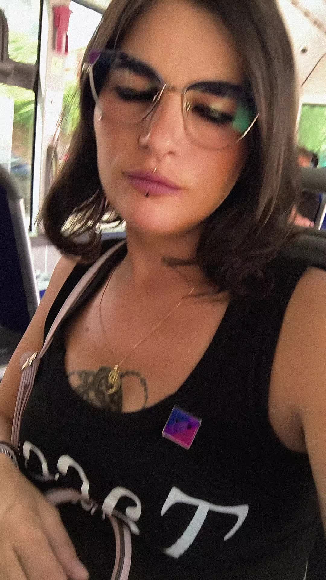 @ᴸᵒʳʸ84 🌈