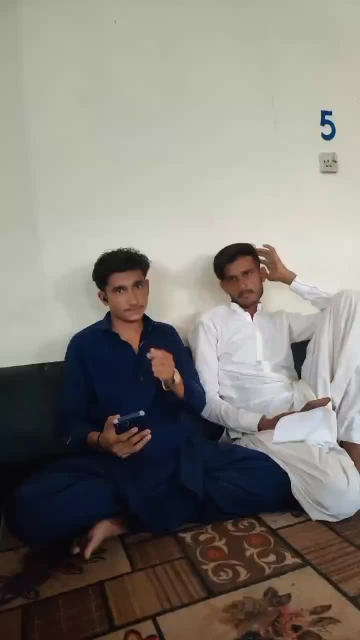 @Hafeez 💝😘🎉 Khan 😘