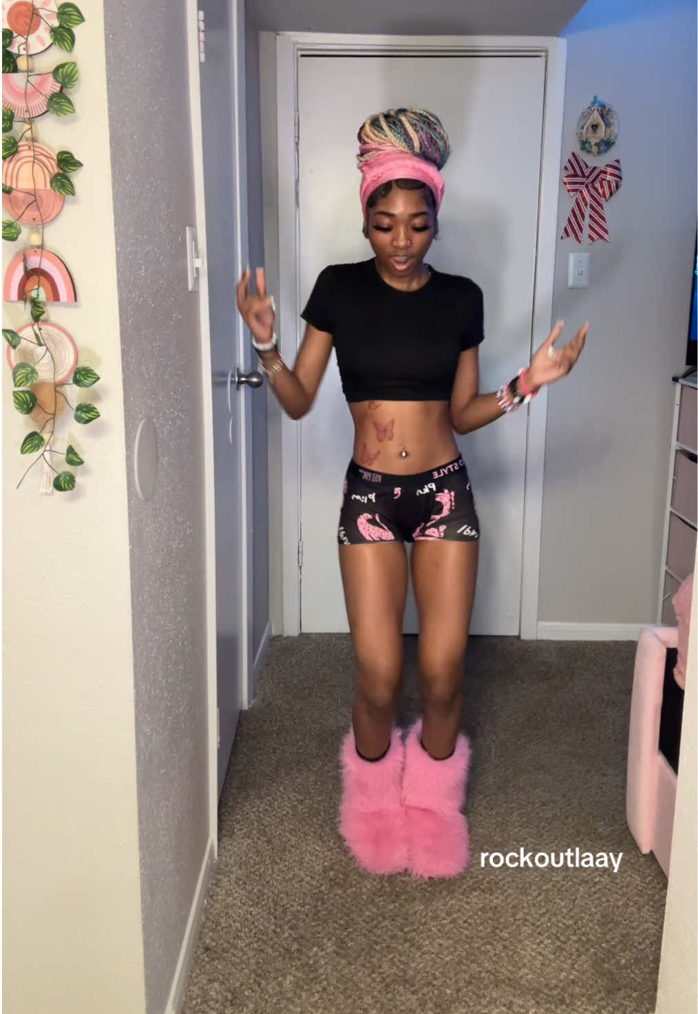 @rockoutlaay