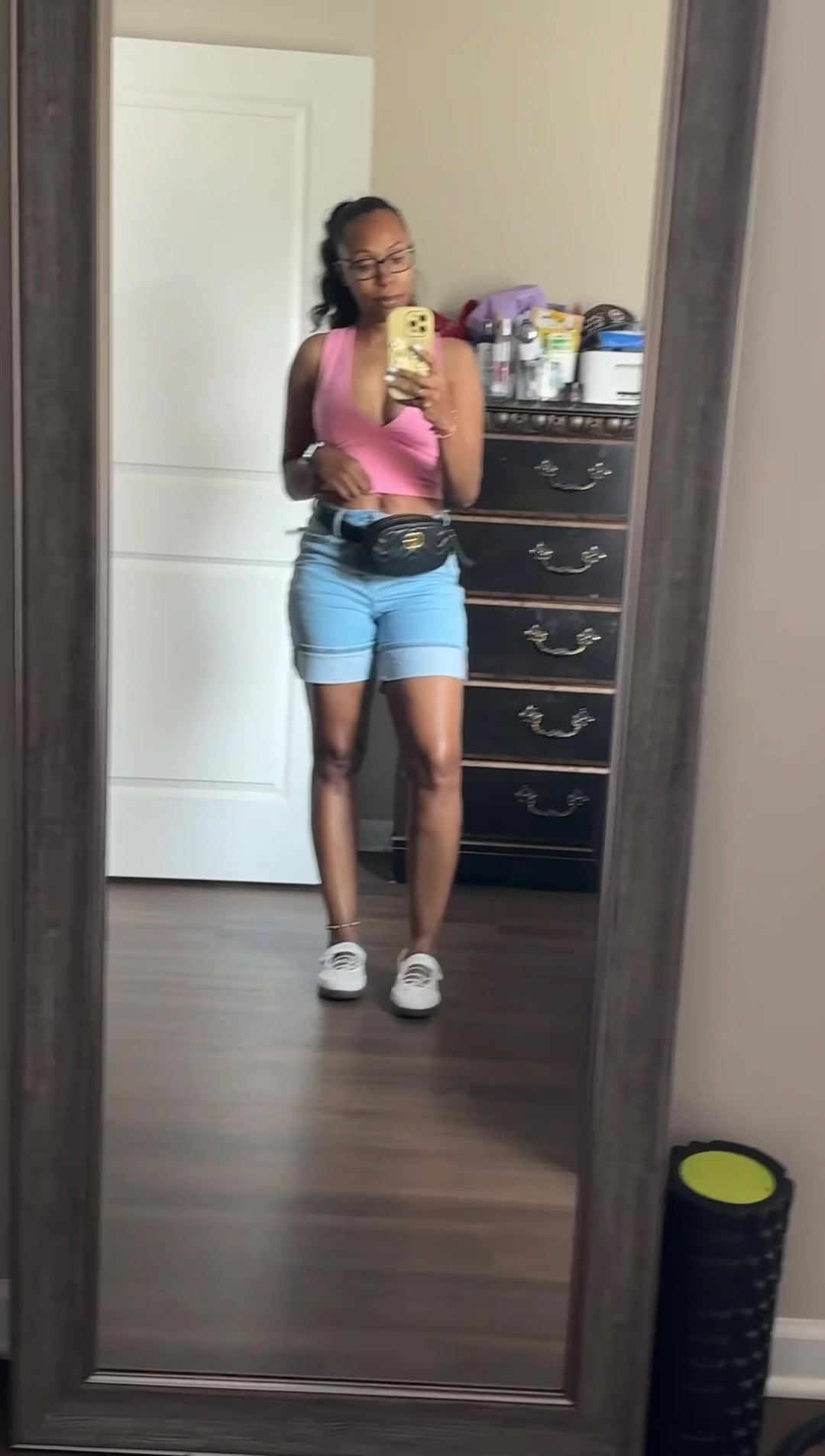 @Sharie_Monet