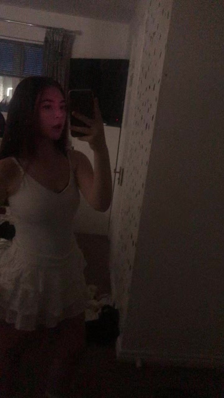@𝓛𝓮𝔁𝓲 🫶🏽