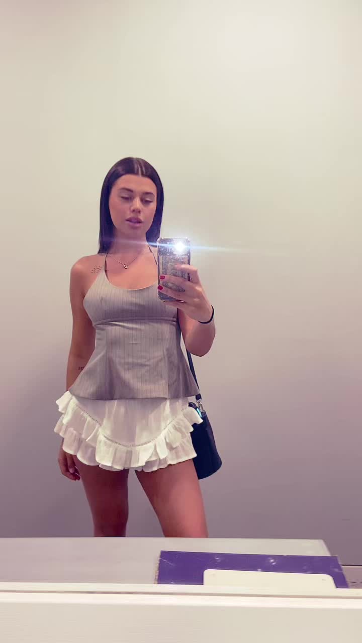 @Sofia🦂