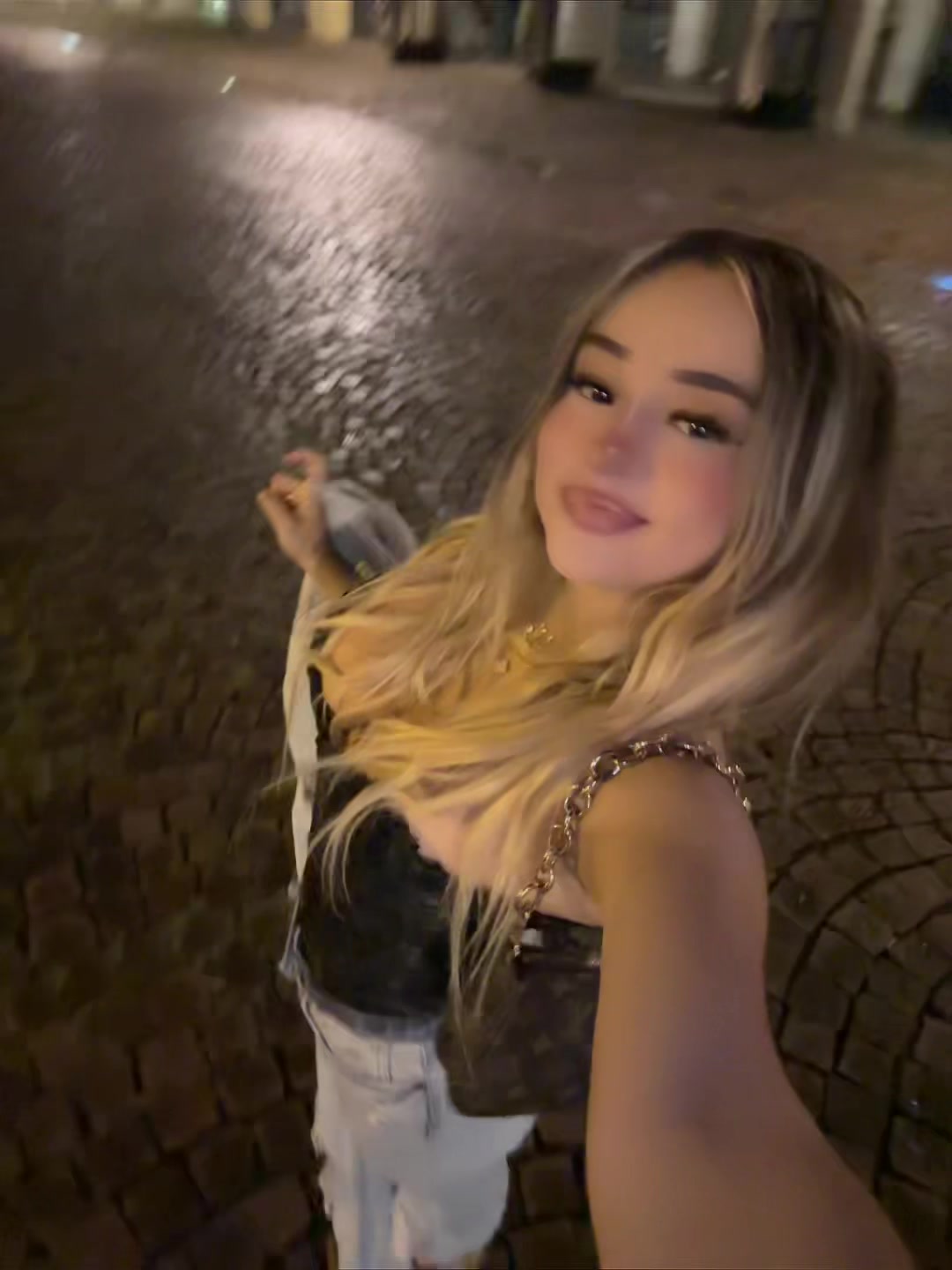 @its_luena_