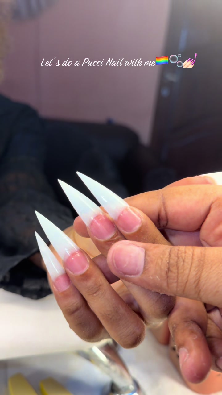 @𝑵𝒂𝒕𝒉𝒐𝒖𝒏𝒂𝒊𝒍𝒔