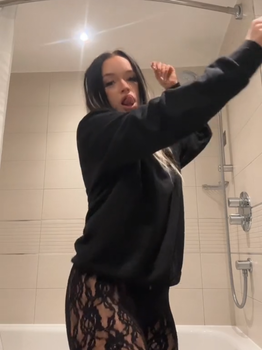 @🙇♀️Baddie Hub🙇♀️