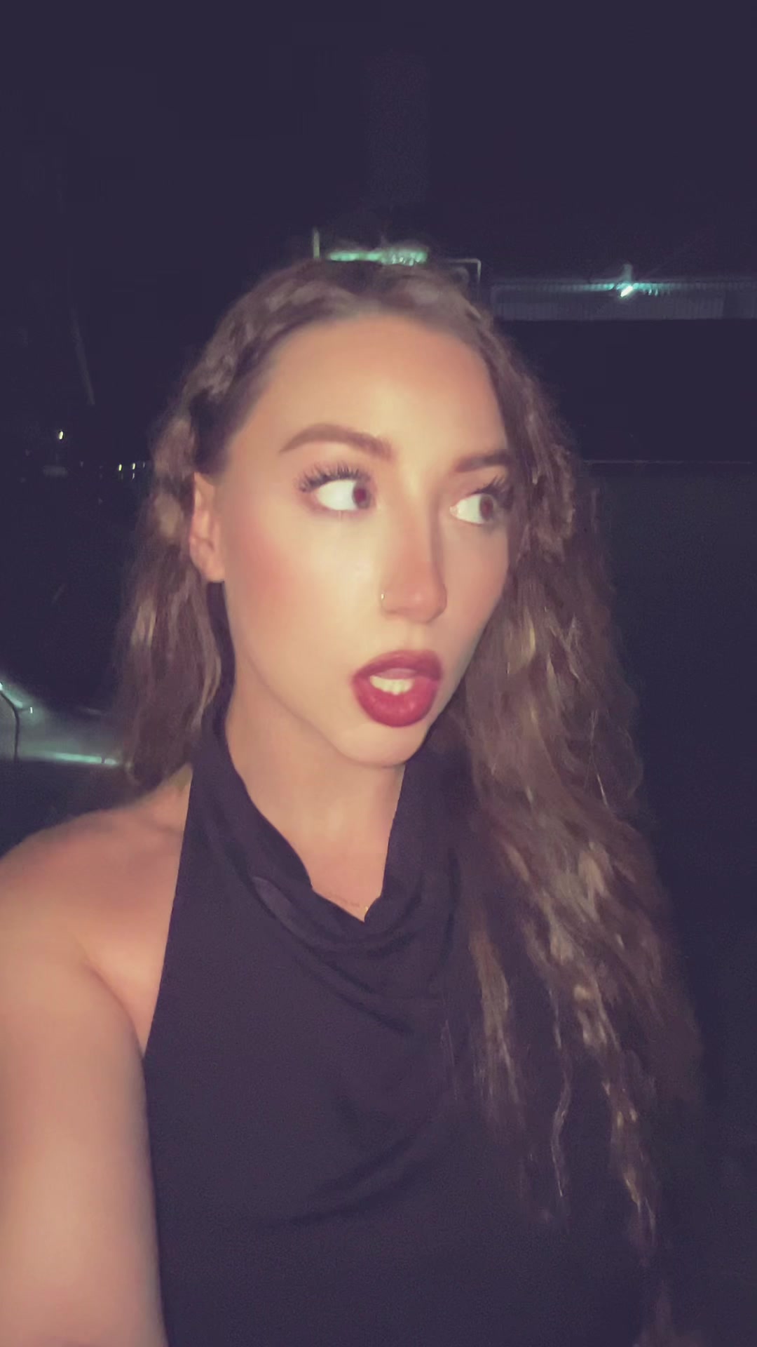@albaacruuzz