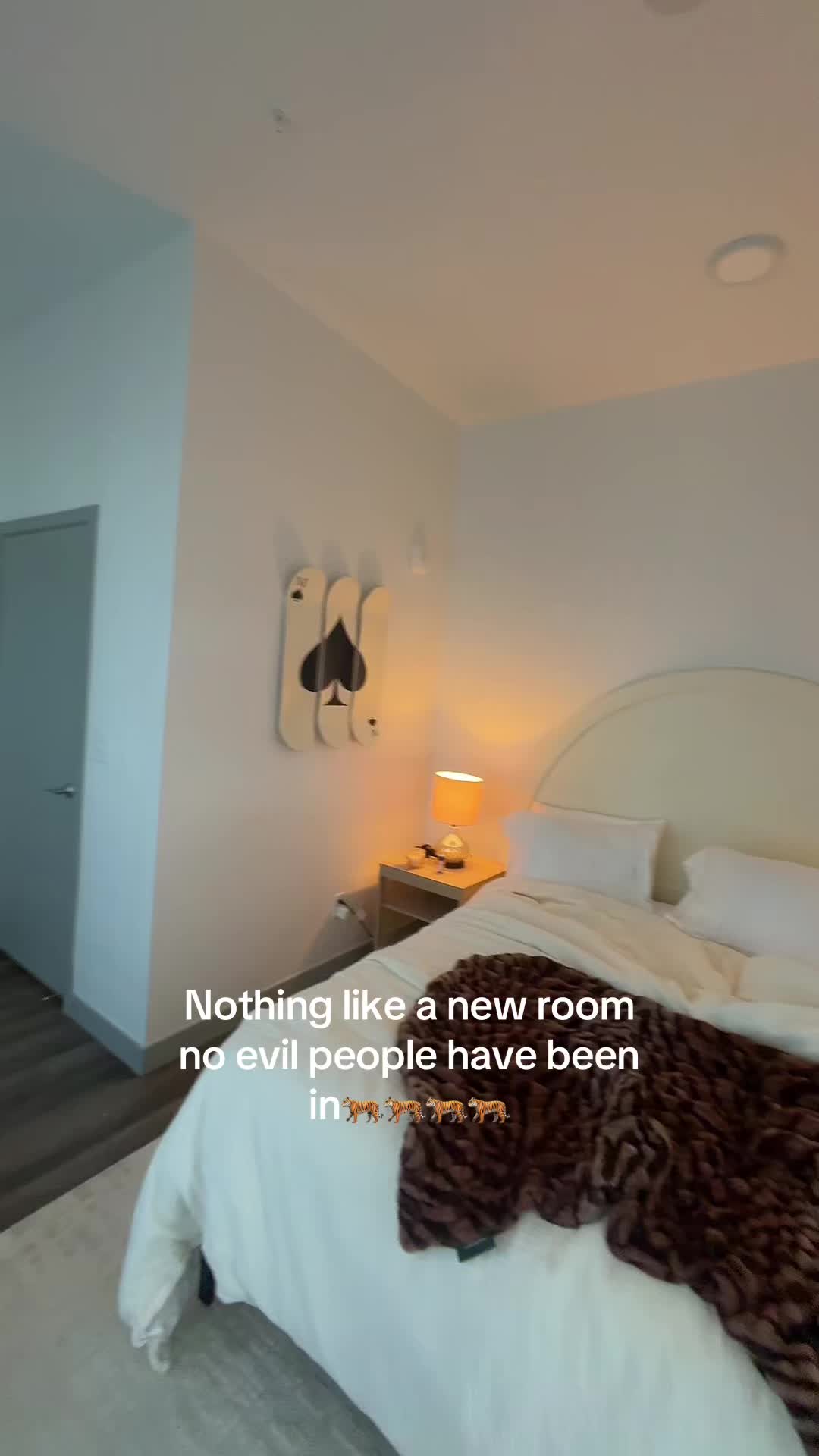 @Mia
