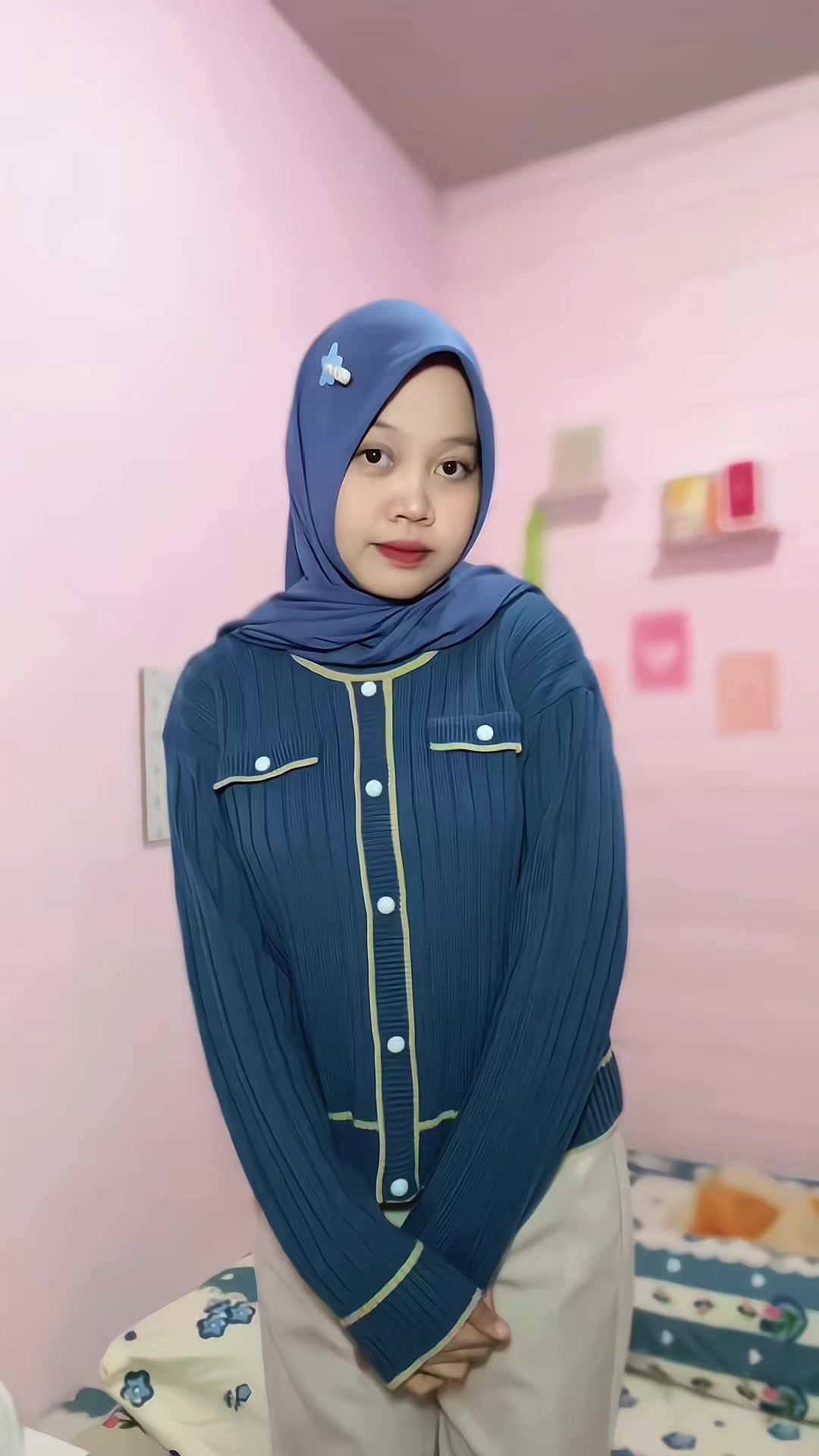 @Liaaa a nya tiga