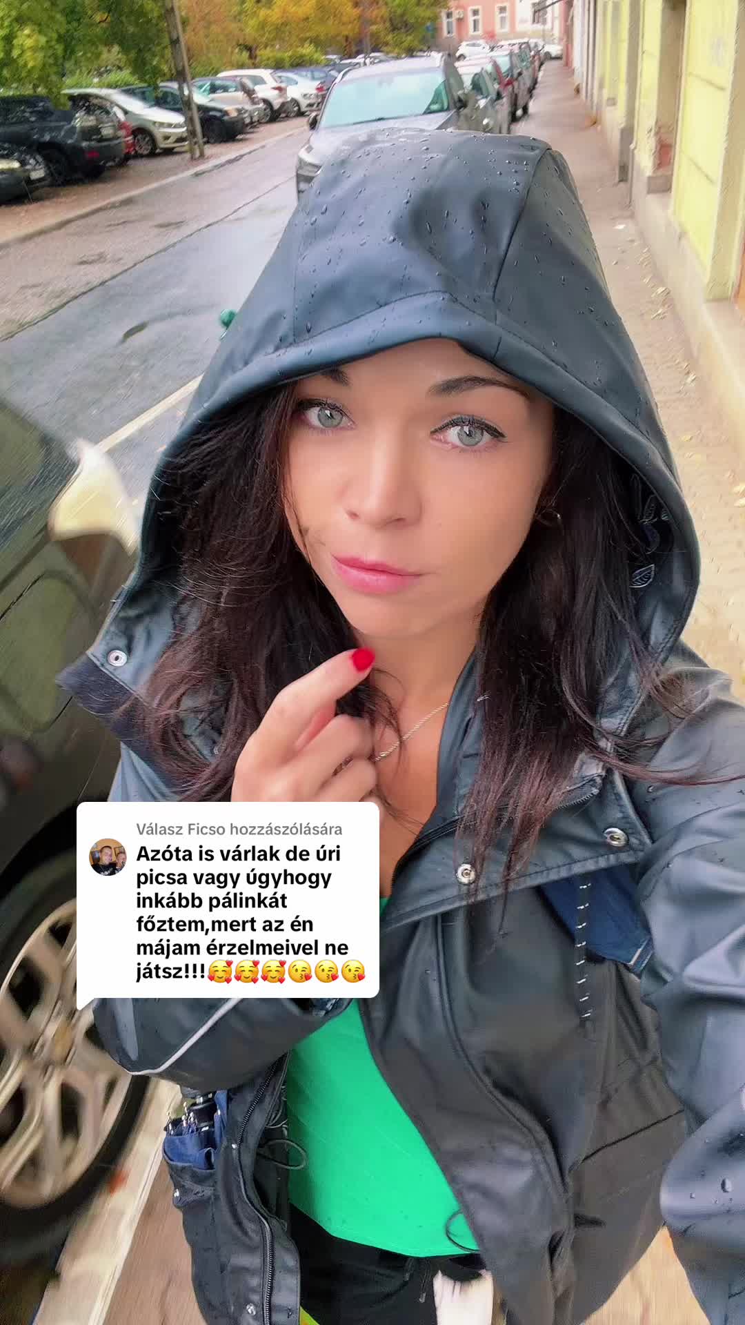 @S&aacute;ra Pongr&aacute;cz