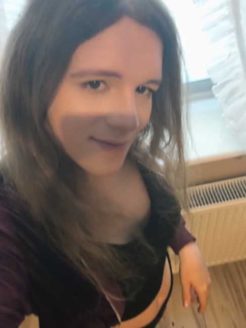 @Laurababyemily