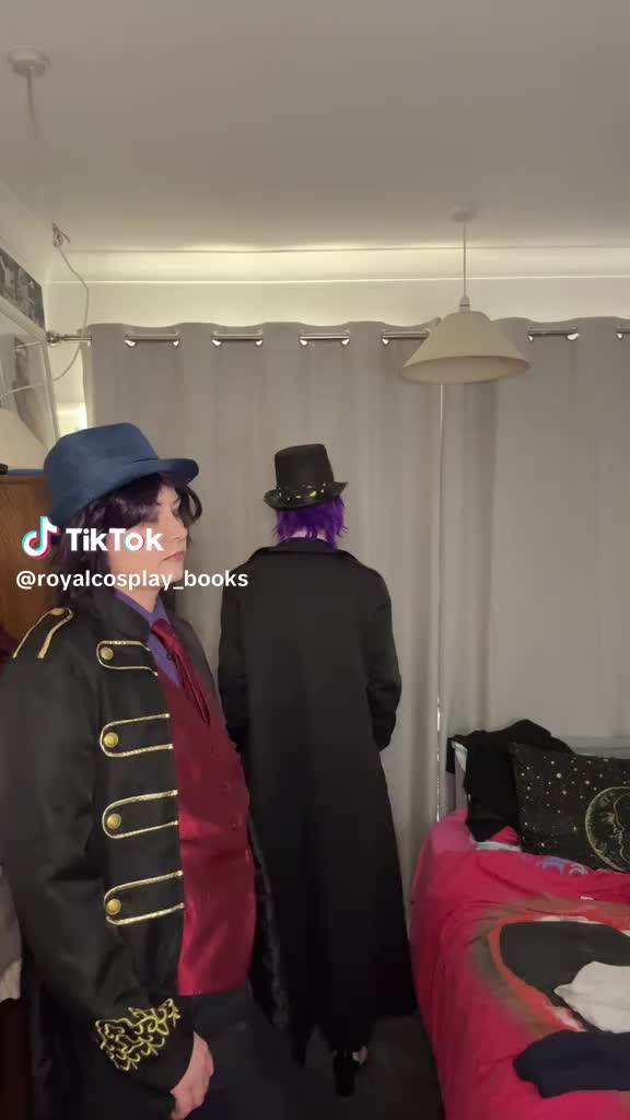 @vox/Alastorcosplay12345
