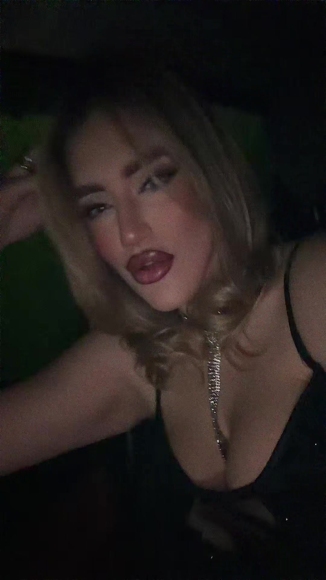 @_adelfinadiana_mua