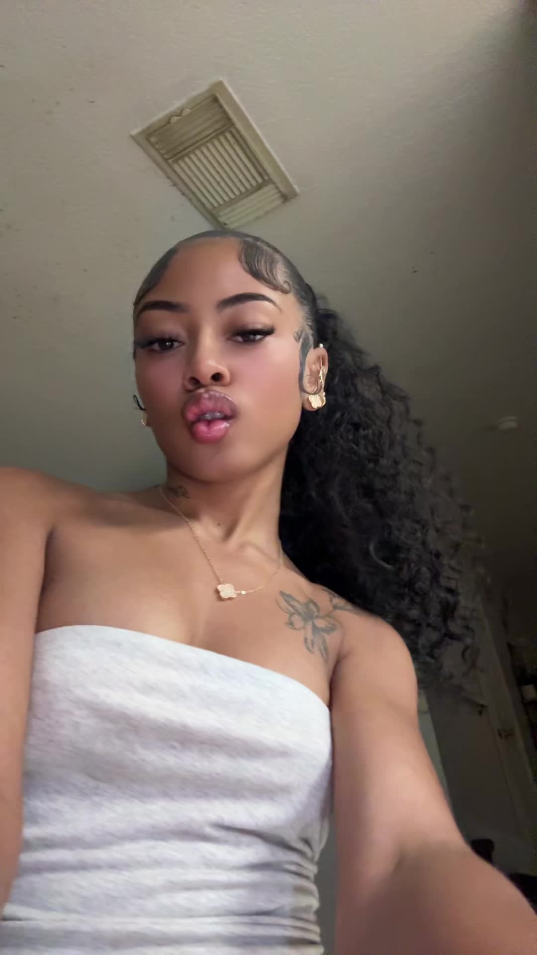 @sexyscorpiowlrd
