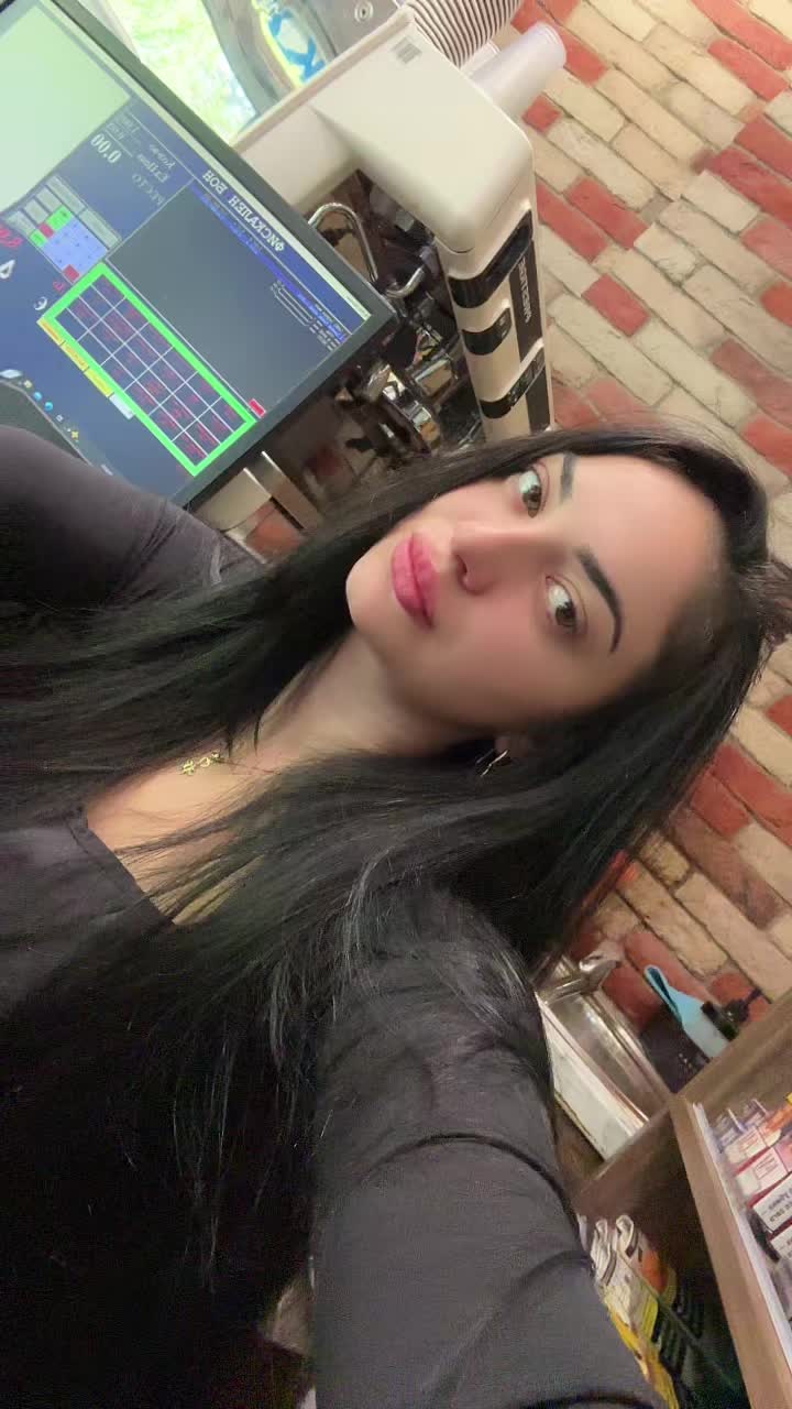 @Mikkaela Kamburova
