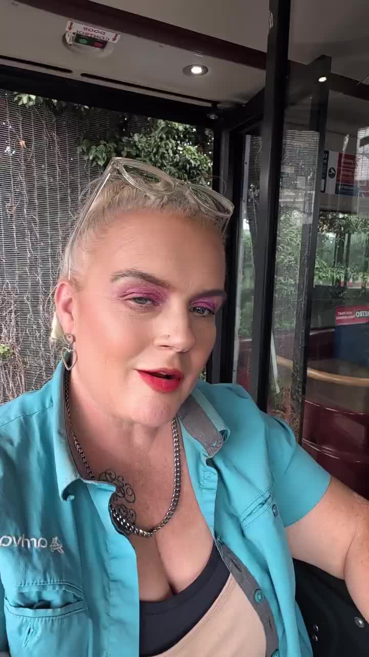 @sexybabeX143X