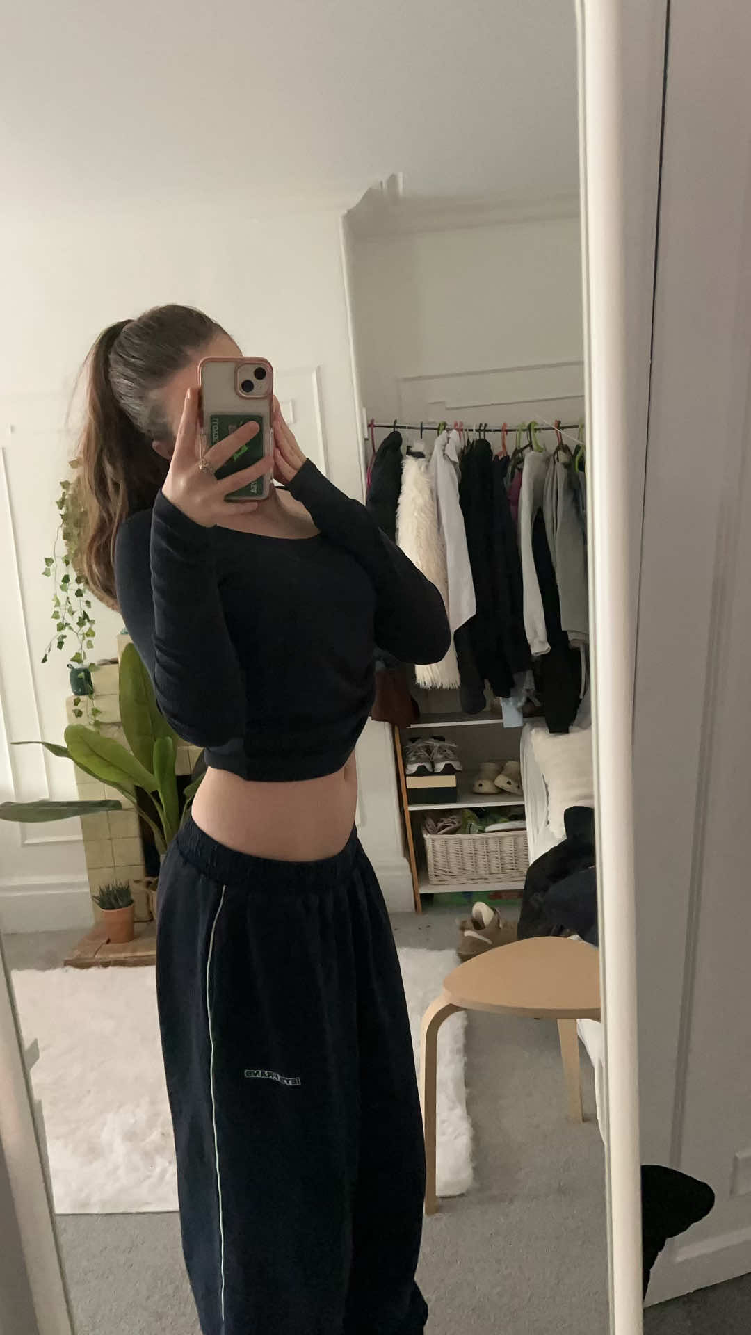 @ellie_main02