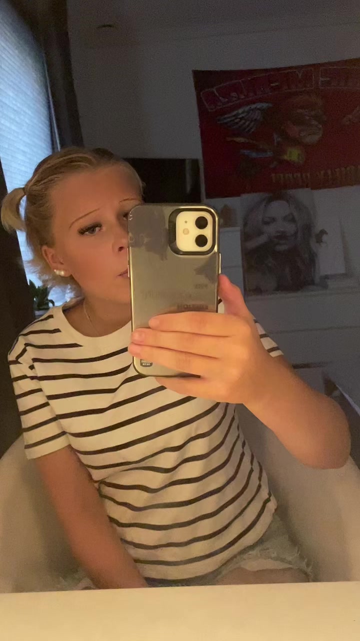 @𝓦𝓲𝓵𝓶𝓾𝓽 🩷
