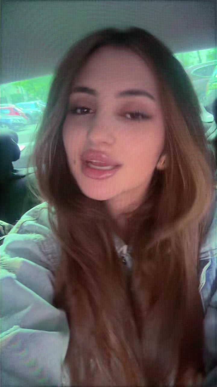 @__anaaa18__