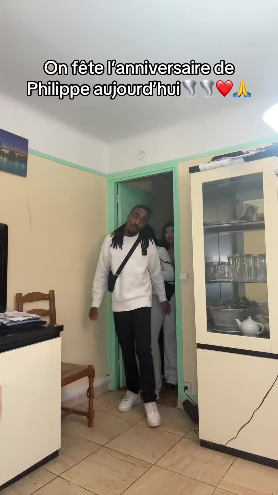 @modaxvines