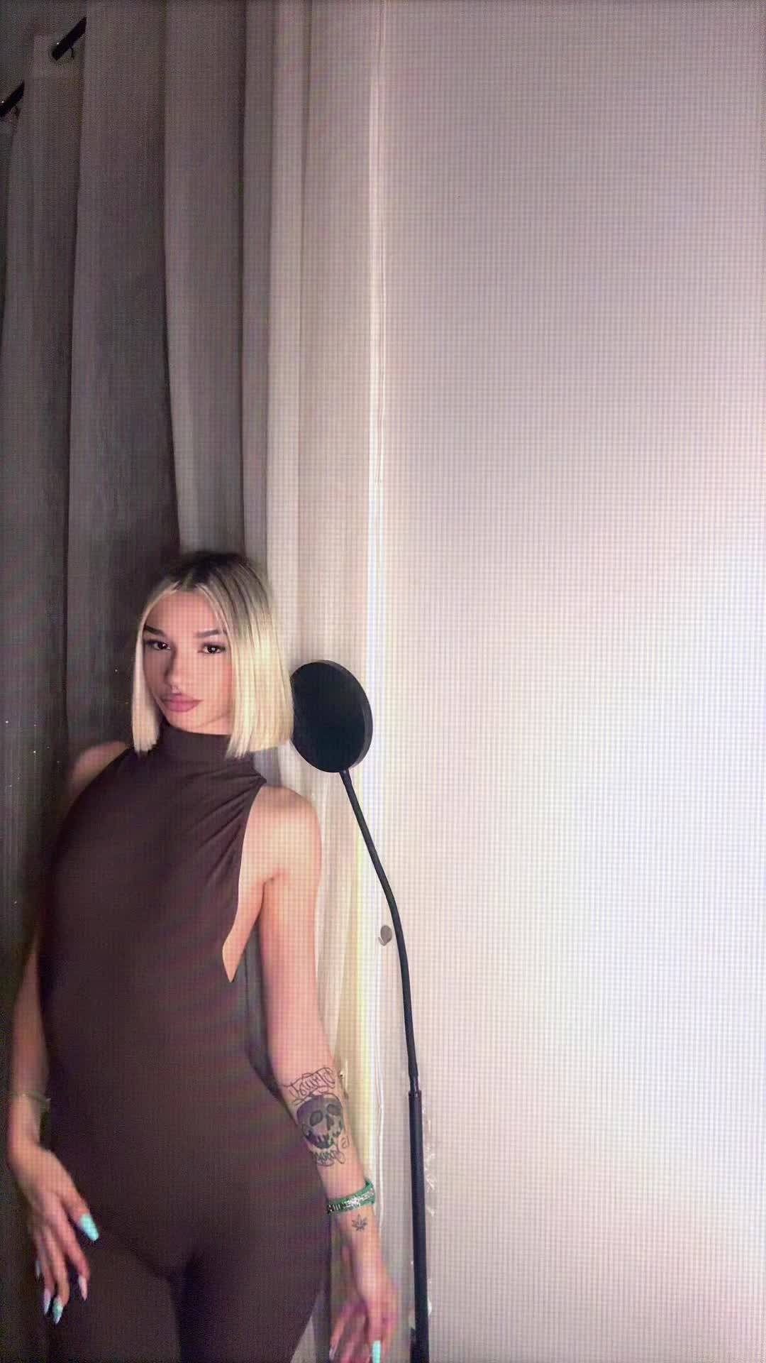 @🌑
