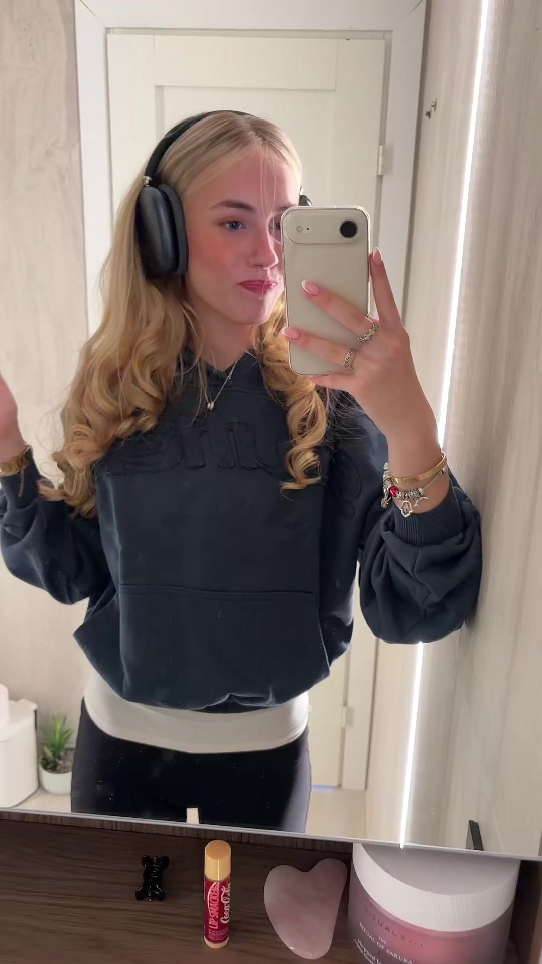 @lisandra❦