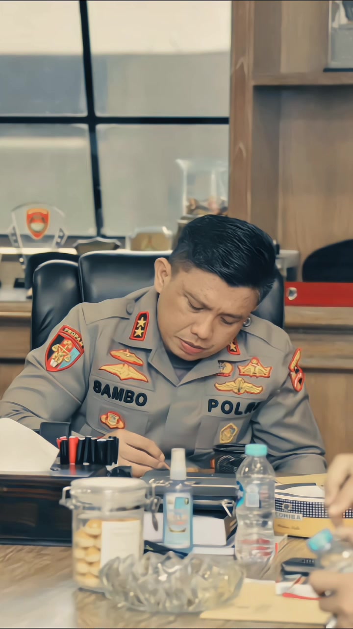 @๐ญ๐๐๐๐๐๐๐