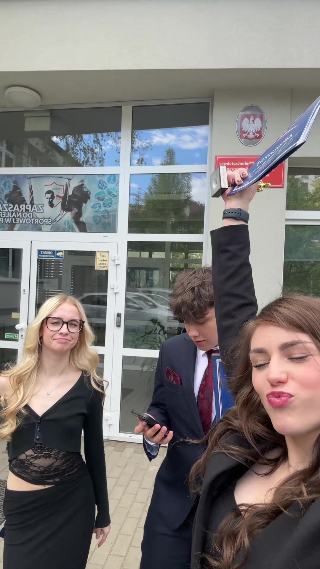 @Juliett🫠