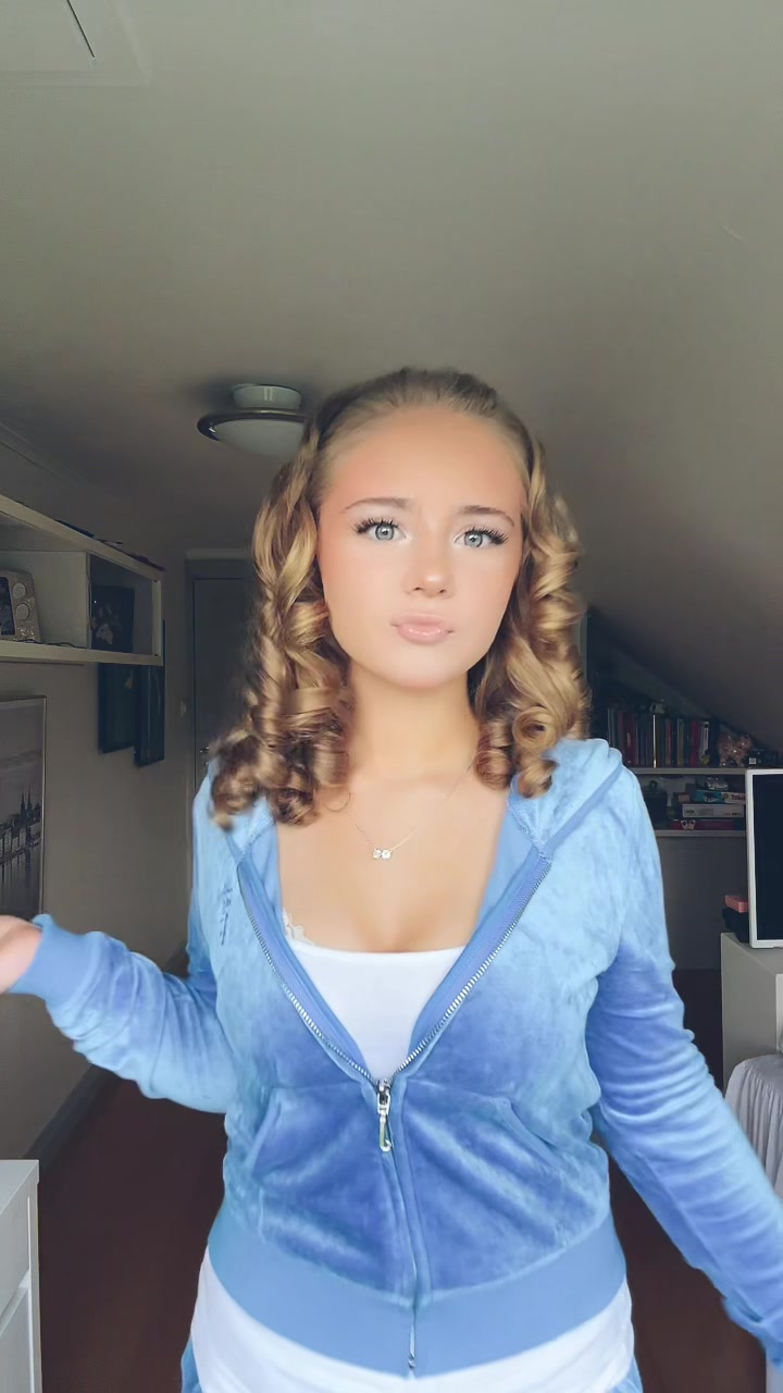 @🤍ℰℳℰℒℐℰ 🤍