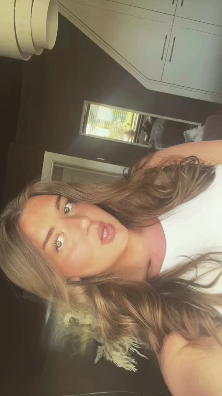 @I Z Z Y 🩶